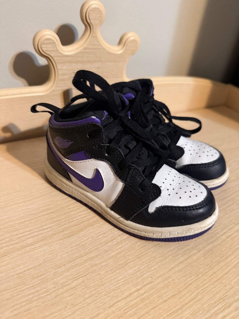 Nike Kids Black, White & Purple High-Top Sneakers